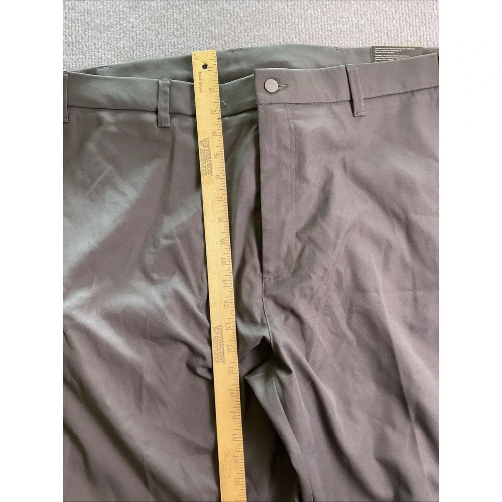 Callaway Men's Golf Shorts Size 44 - New with Tags